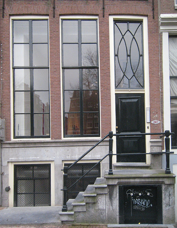 Herengracht 247, ondergevel