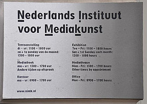 Keizersgracht 264 Bord van het Nederlands Instituut voor mediakunst