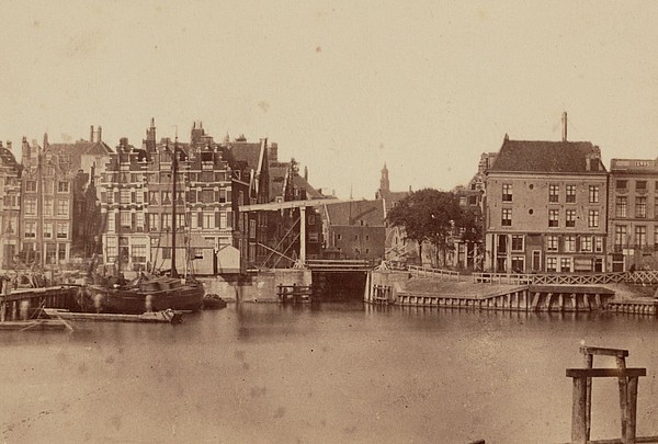 Poort 1 Prins Hendrikkade 27-32 1861 SAA