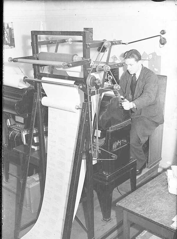 Gemeentelijke telefoon Telegrafist Meerendonk 1946 IISG