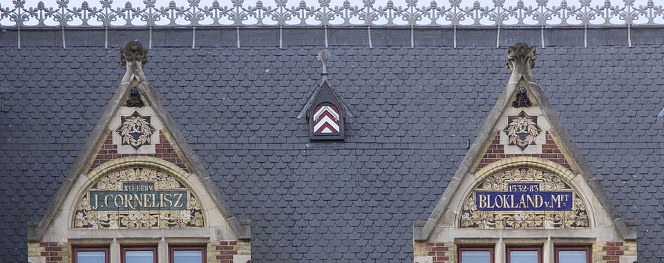 Rijksmuseum l voorzijde dakkapel