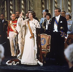 Koningin Beatrix tijdens haar eedaflegging in de Nieuwe Kerk.