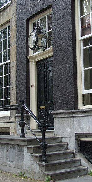 Herengracht 166, voordeur met stoep