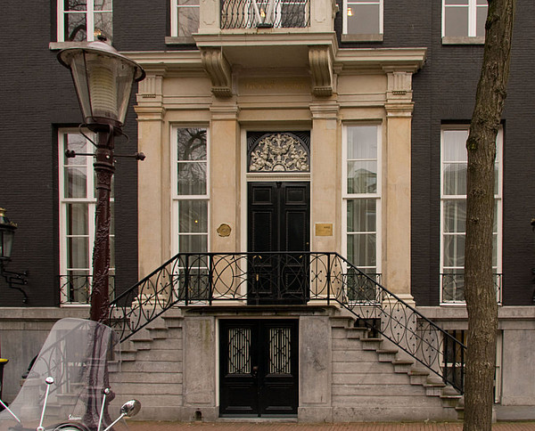 Herengracht 446, deur en stoep