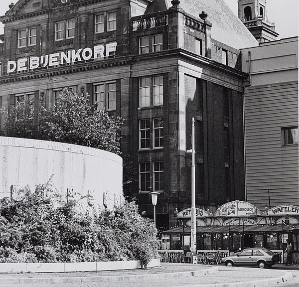 Dam 1 1986 Bijenkorf Beursstraat weg SAA